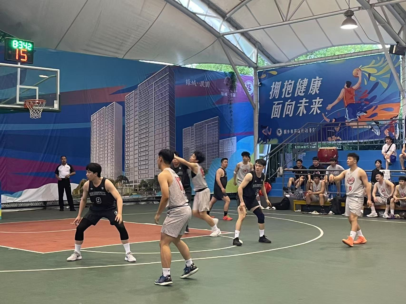 篮球联赛即将上演一场精彩对决的简单介绍