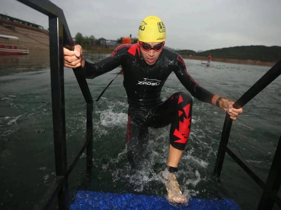 关于德国游泳选手刷新个人最佳，势不可挡的信息