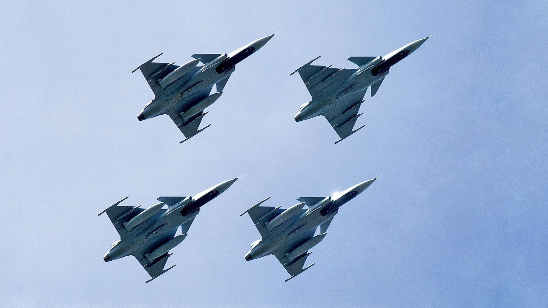 西班牙对阵波兰，拉亚存在感拉满，门神之光如何照亮斗牛士的晋级之路？