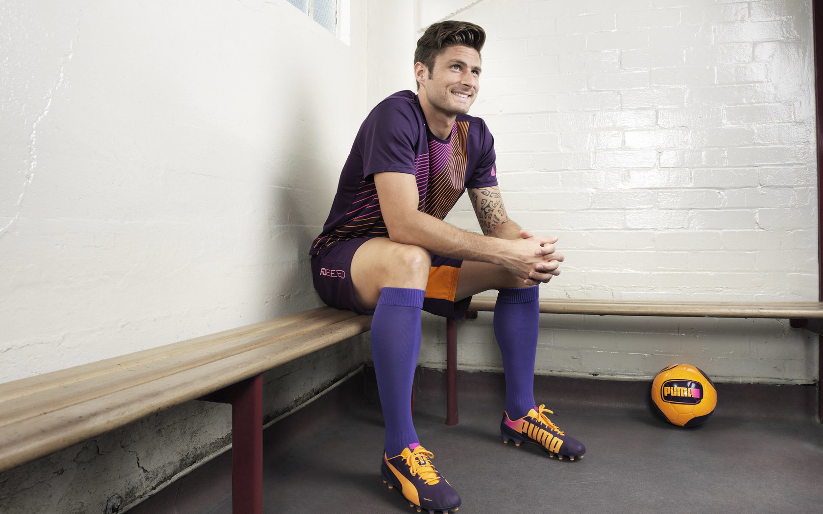 富安健洋节奏完全掌控，伊朗加时取胜贝蒂斯—亚洲力量在欧洲赛场的双重奏