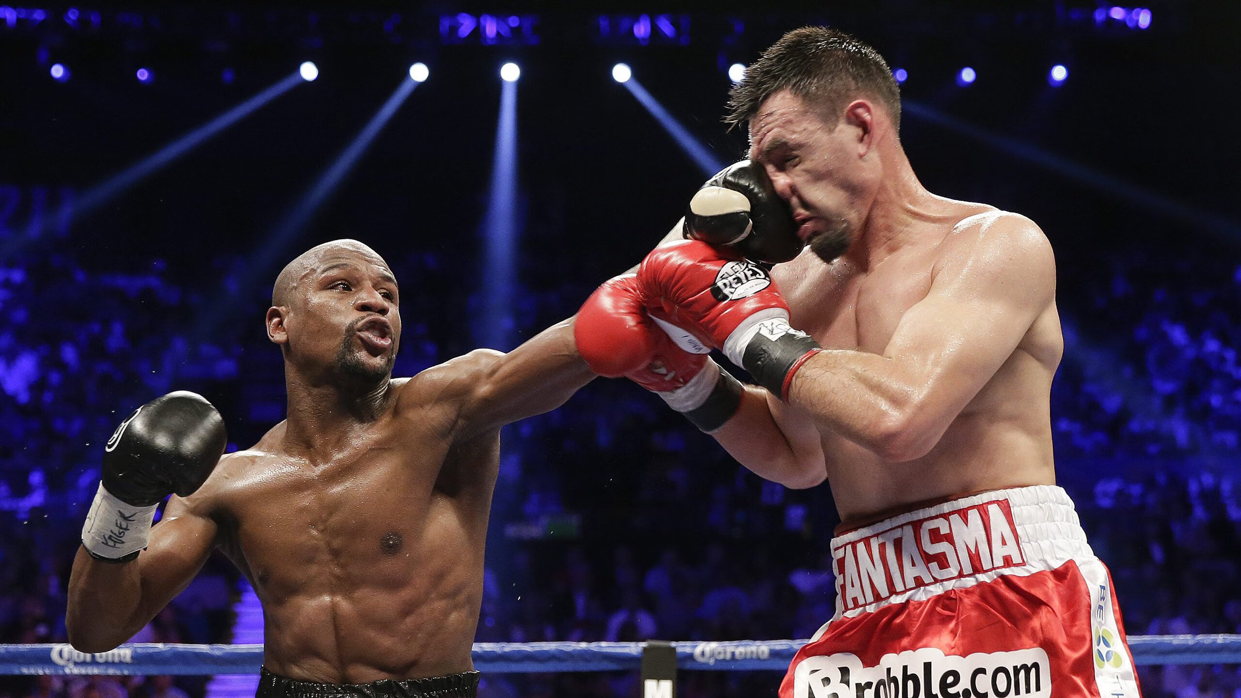 西甲国家德比与NBA逆转夜，体育精神的跨时空交响